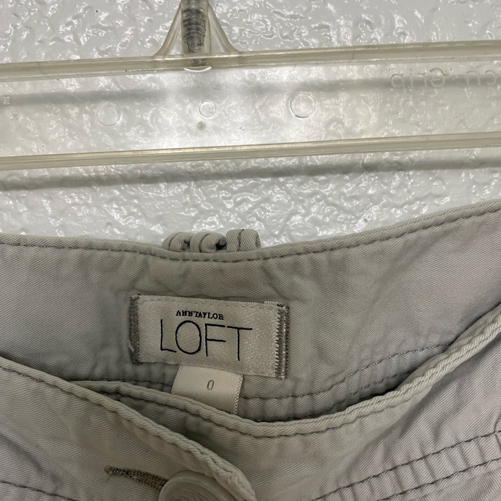 Women’s Loft Size 0 Cargo Short